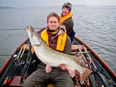 Rob Johnson with cracking 22lb 12oz pike from Chew valley on a Lure